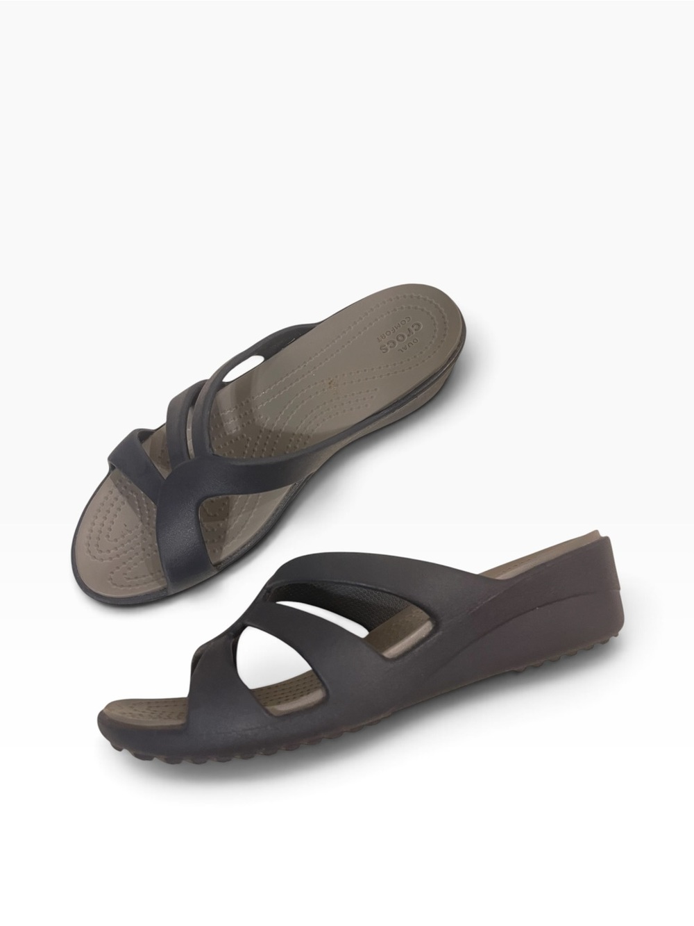 CROCS Women's Sanrah Strappy Wedge Sandals Like New Navy Blue - Picture 3 of 5